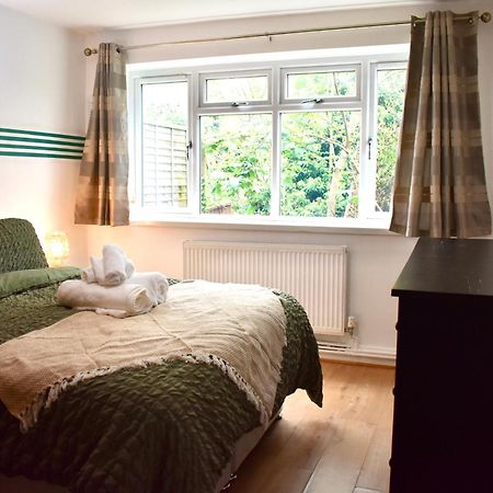 Luxury 2 Bedroom Apartment, Parking, Few Minutes Walk From Wembley Stadium London Exterior foto