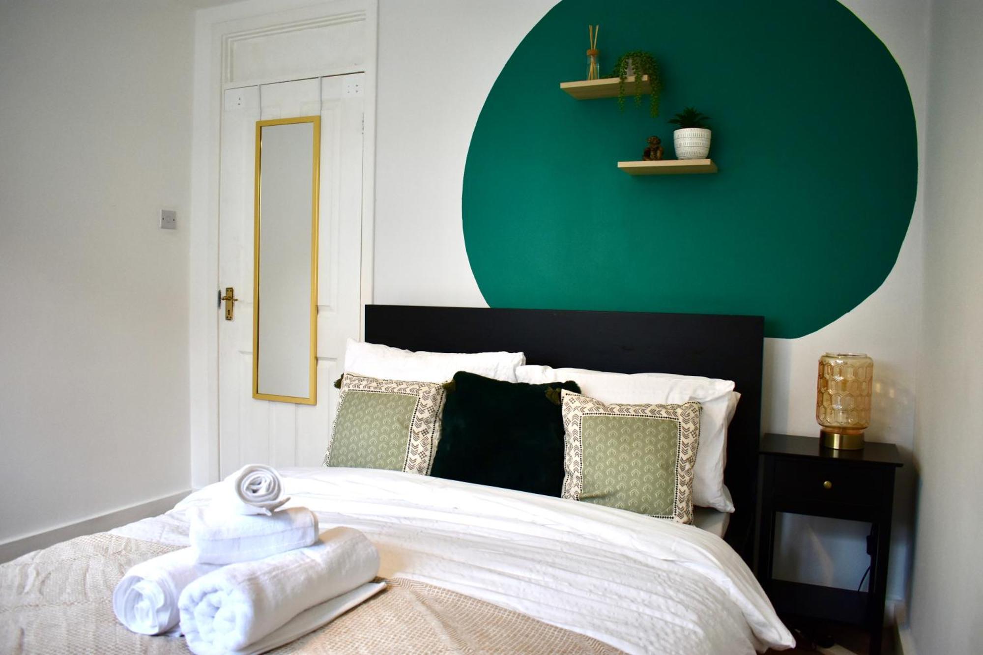 Luxury 2 Bedroom Apartment, Parking, Few Minutes Walk From Wembley Stadium London Exterior foto