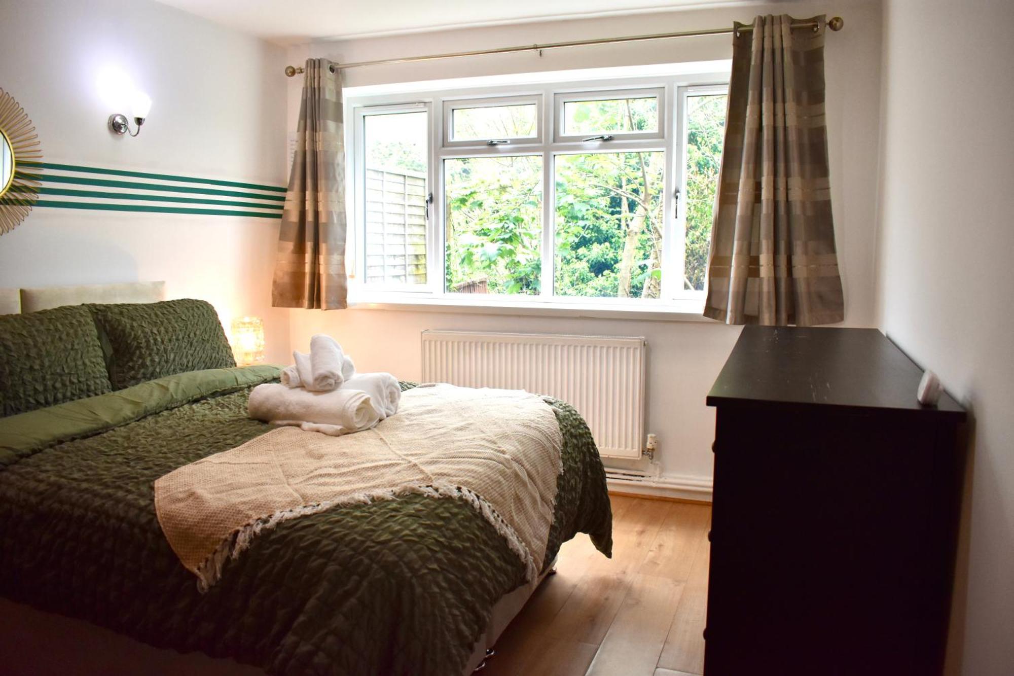 Luxury 2 Bedroom Apartment, Parking, Few Minutes Walk From Wembley Stadium London Exterior foto