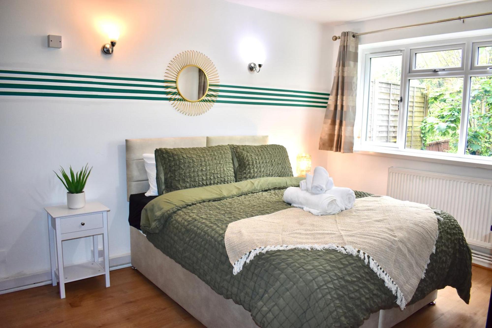 Luxury 2 Bedroom Apartment, Parking, Few Minutes Walk From Wembley Stadium London Exterior foto